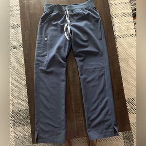 Figs Kade Cargo Scrub Pants